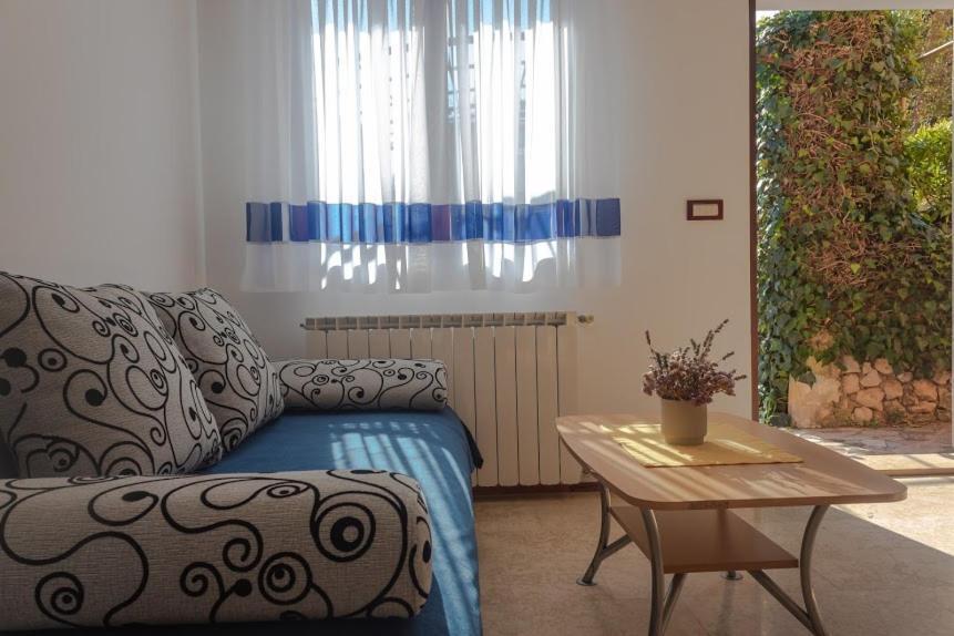 Apartments Ellen Banjole Luaran gambar