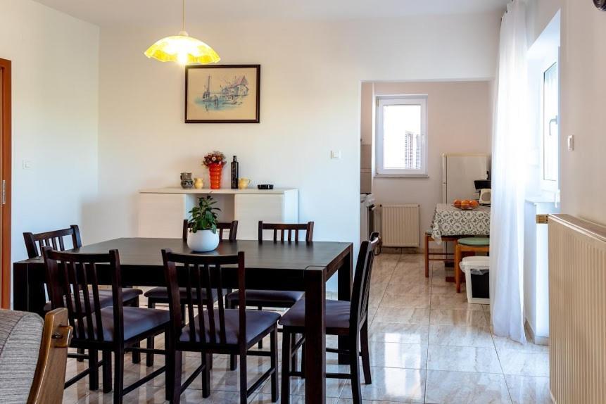Apartments Ellen Banjole Luaran gambar