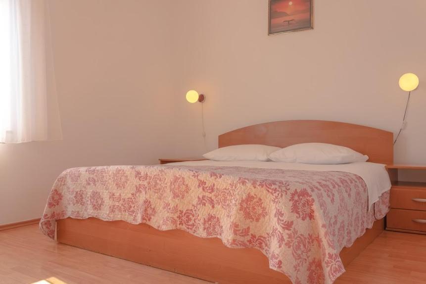 Apartments Ellen Banjole Luaran gambar